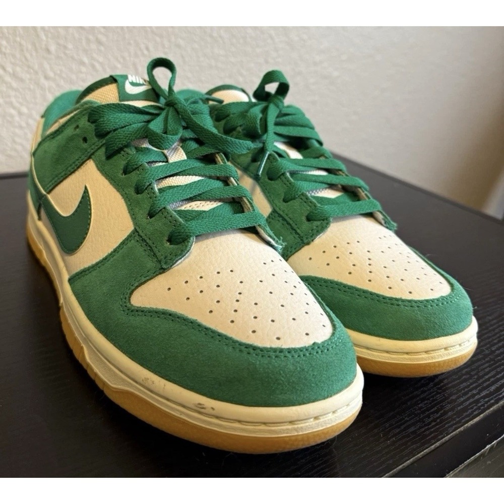 Nike Dunk Men's 8 Low Top Lace-Up Green/White Colorblock Athletic Sneakers